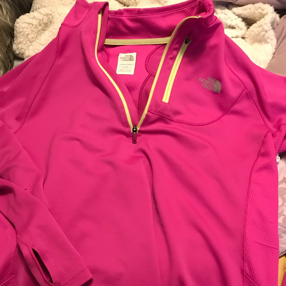 North face woman’s XL pullover